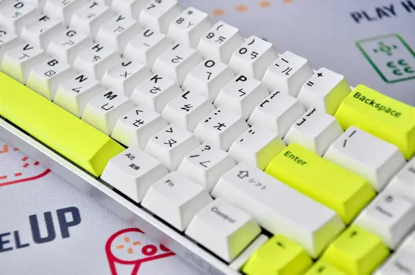 Photo of a Japanese keyboard.